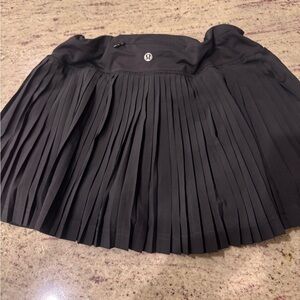 Lululemon pleated tennis skirt
